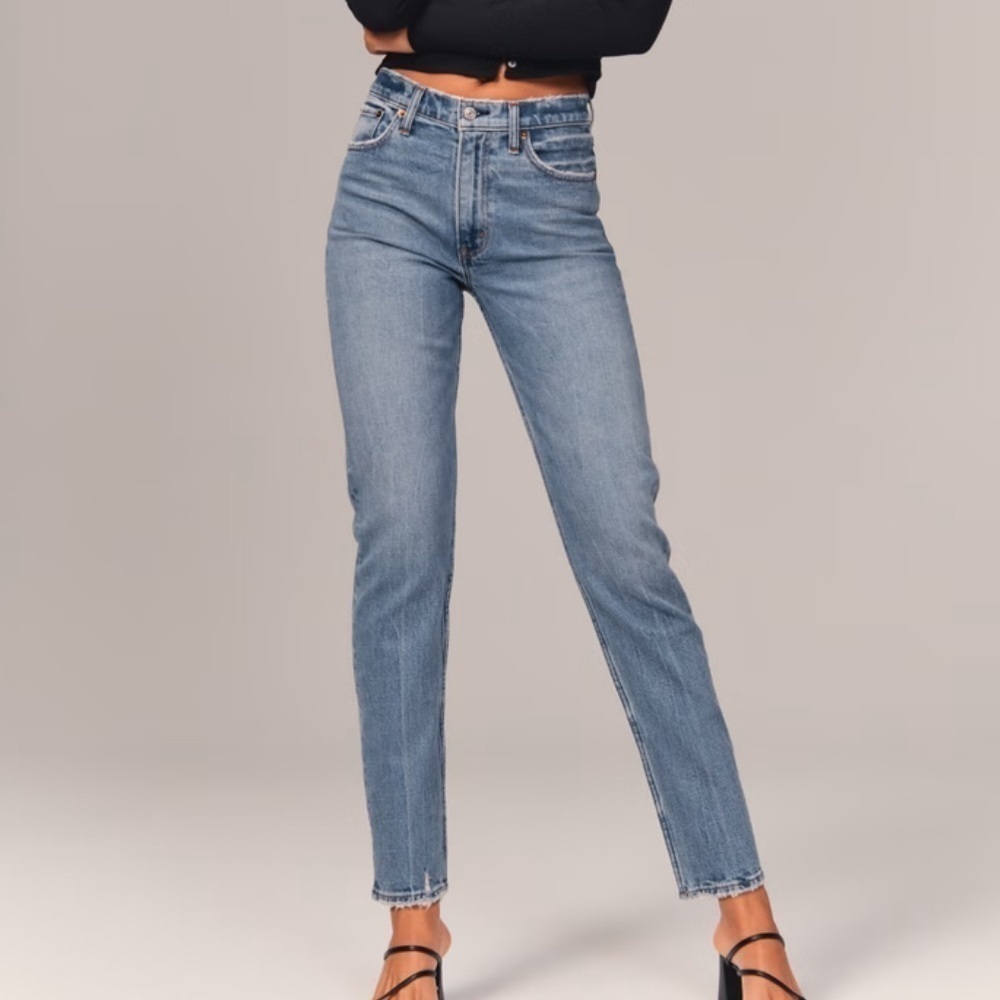 Abercrombie & Fitch The Mom High Rise Jeans Plus Size 24 Regular 37 Inches Q